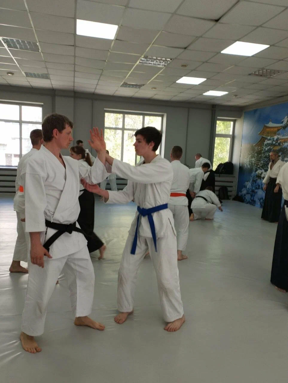 Тренировка на площади Калинина