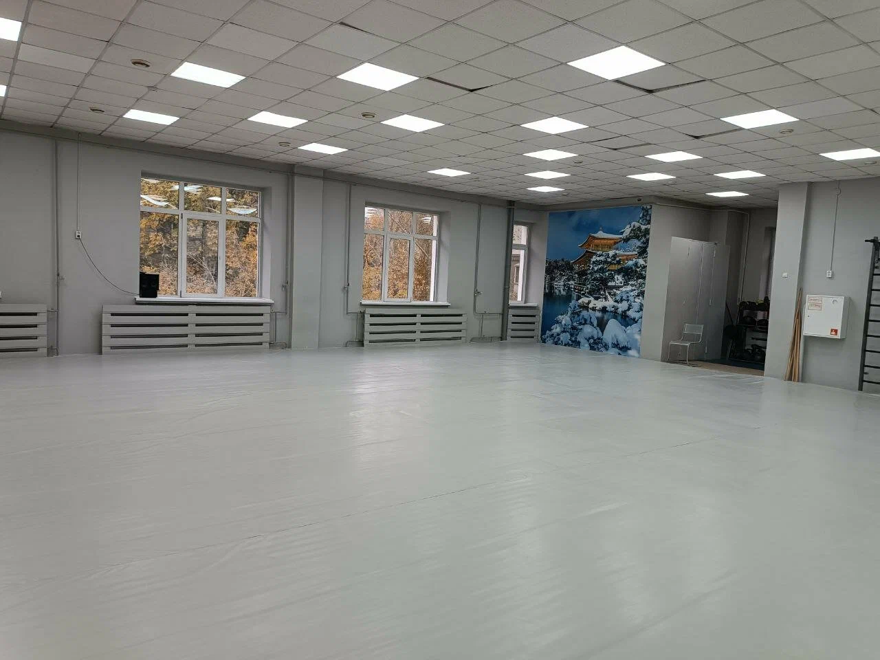 Тренировка на площади Калинина