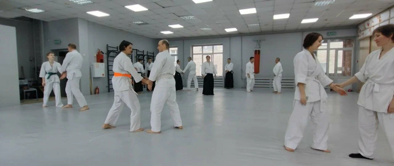 Тренировка на площади Калинина